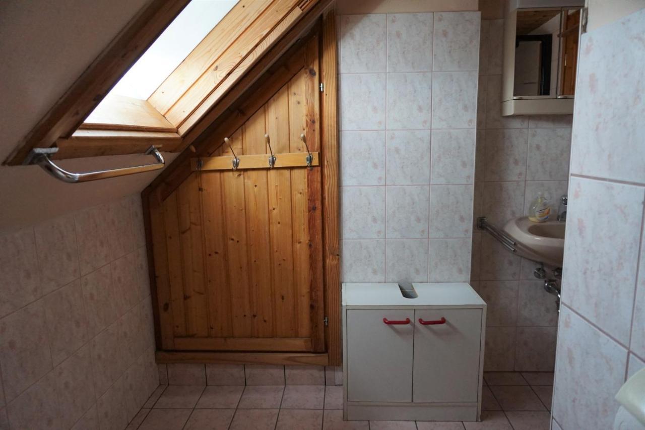 Appartamento Grosses Ferienhaus Plattensee Balaton - Nyaralo Haz 6 Szobaval, 5 Fuerdoszobaval, 3000 Nm Szolad Esterno foto